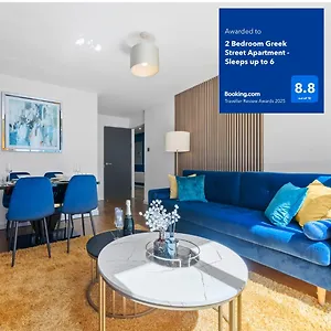 2 Bedroom Greek Street Apartment - Sleeps Up To 6 Leeds (West Yorkshire)